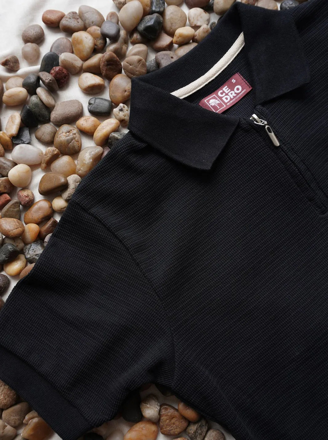 CAMISETA POLO TEJIDA - CEDRO