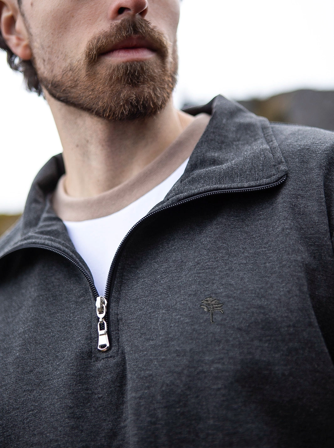 SUÉTER PREMIUM | FIBRA INTELIGENTE | HALF-ZIP - CEDRO