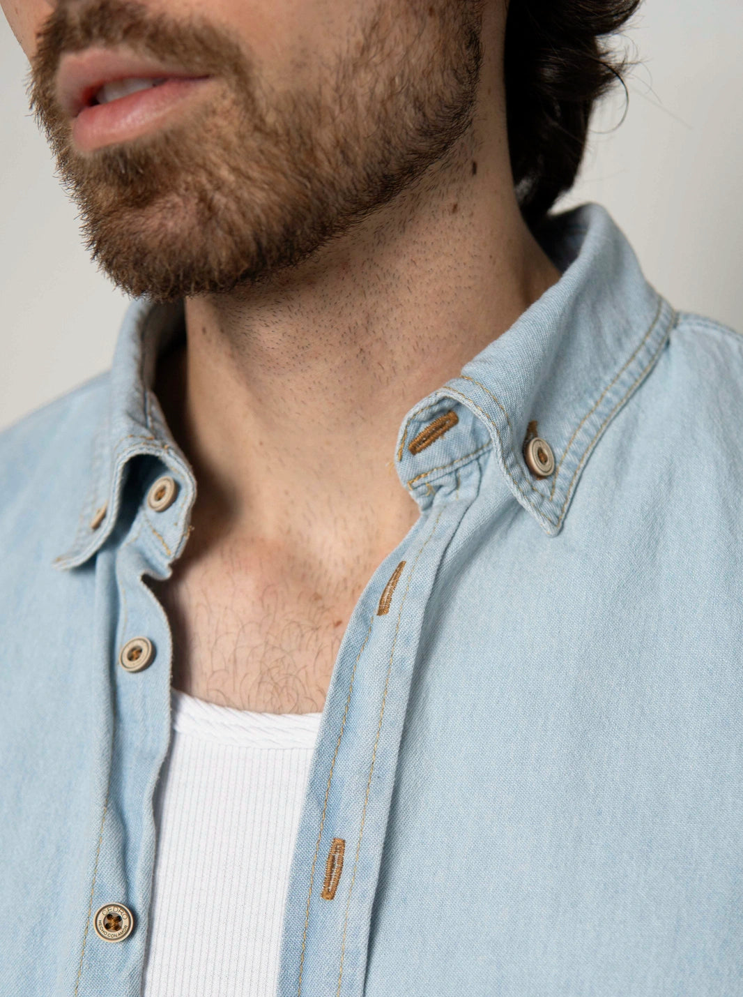 CAMISA EN DENIM DE ALTA RESISTENCIA - CEDRO