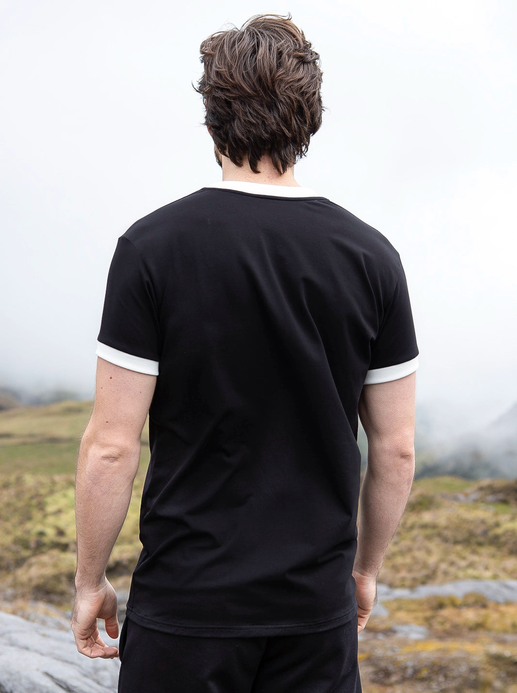 CAMISETA PREMIUM TACTO FRÍO | CUELLO EN RIB