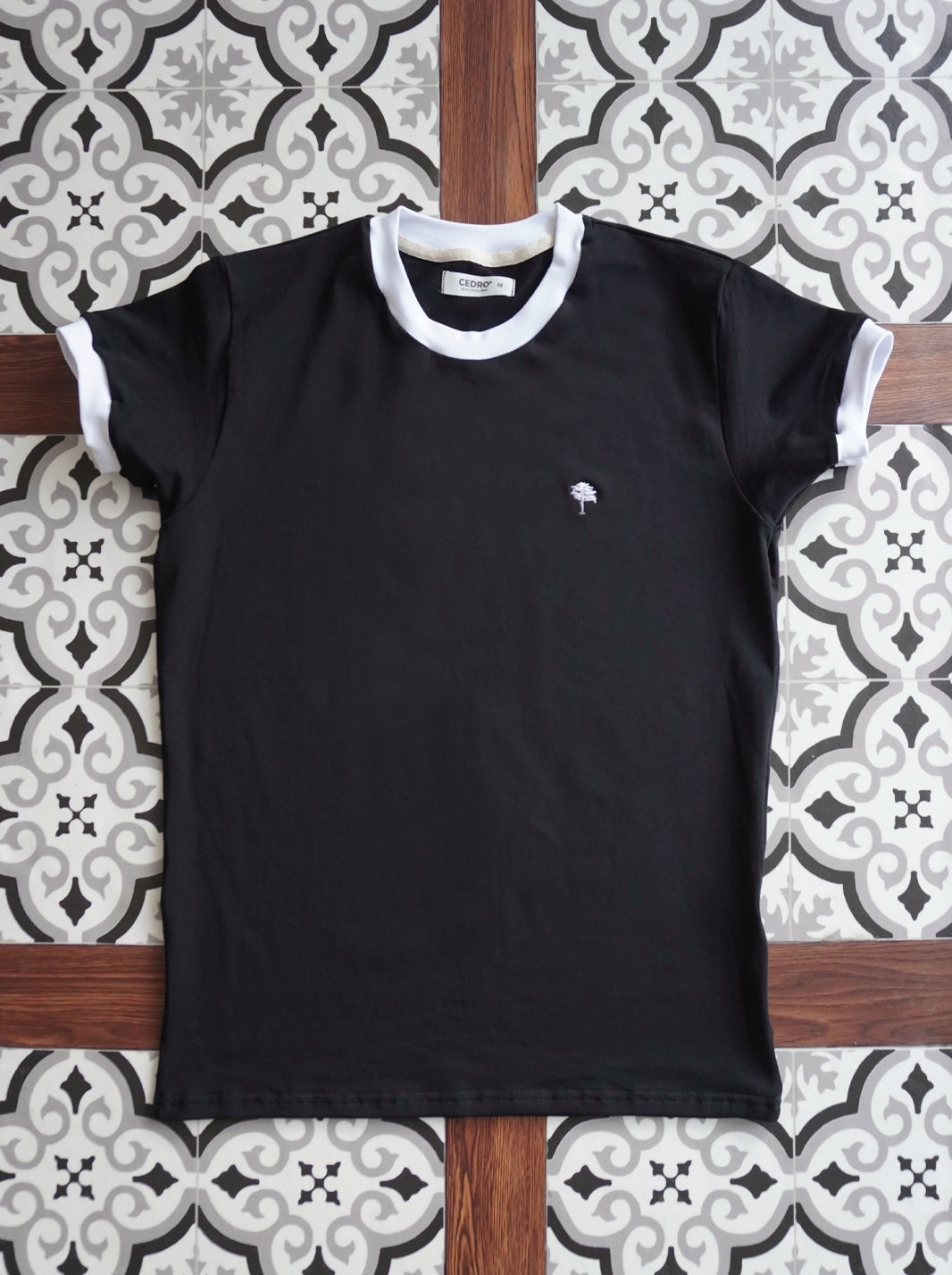 CAMISETA CEDRO COMBINADA | TACTO FRÍO