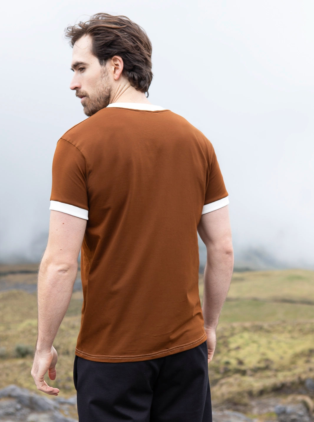 CAMISETA PREMIUM TACTO FRÍO | CUELLO EN RIB