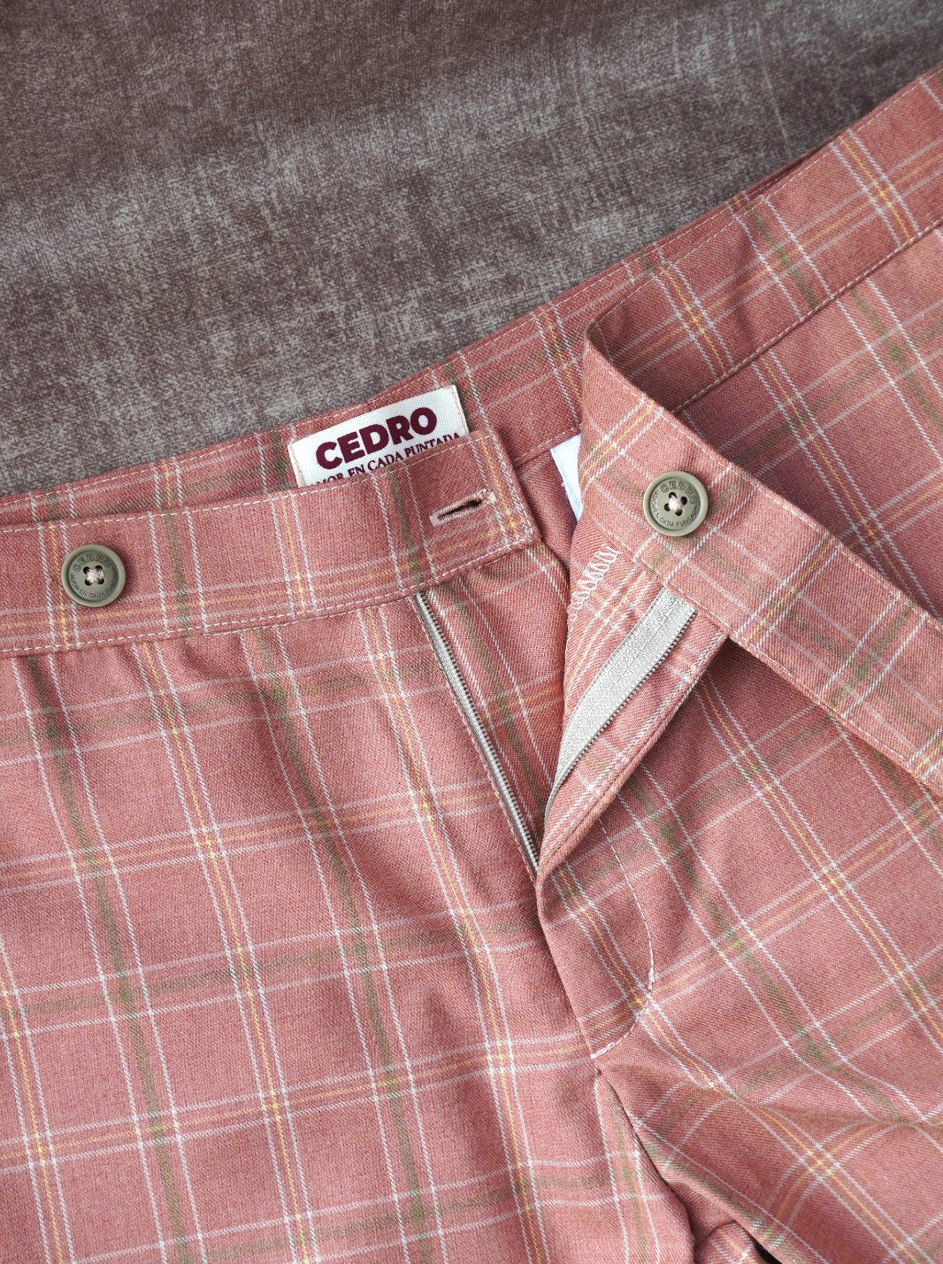 Pantalón trouser masculino, estilo traje