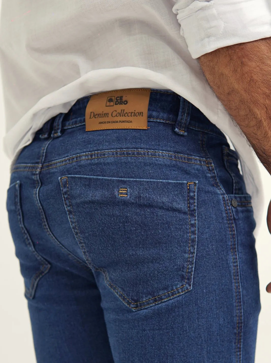 JEAN SLIM FIT - CEDRO