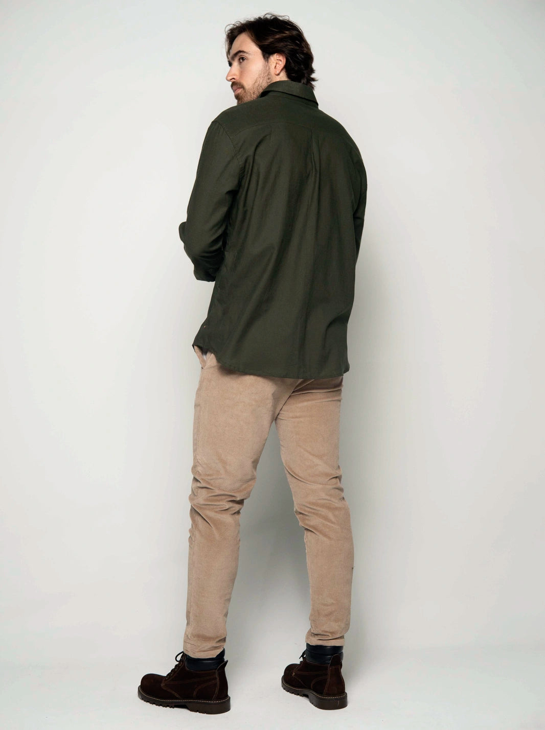 PANTALÓN DE PANA CON PRETINA CRUZADA | HOMBRE