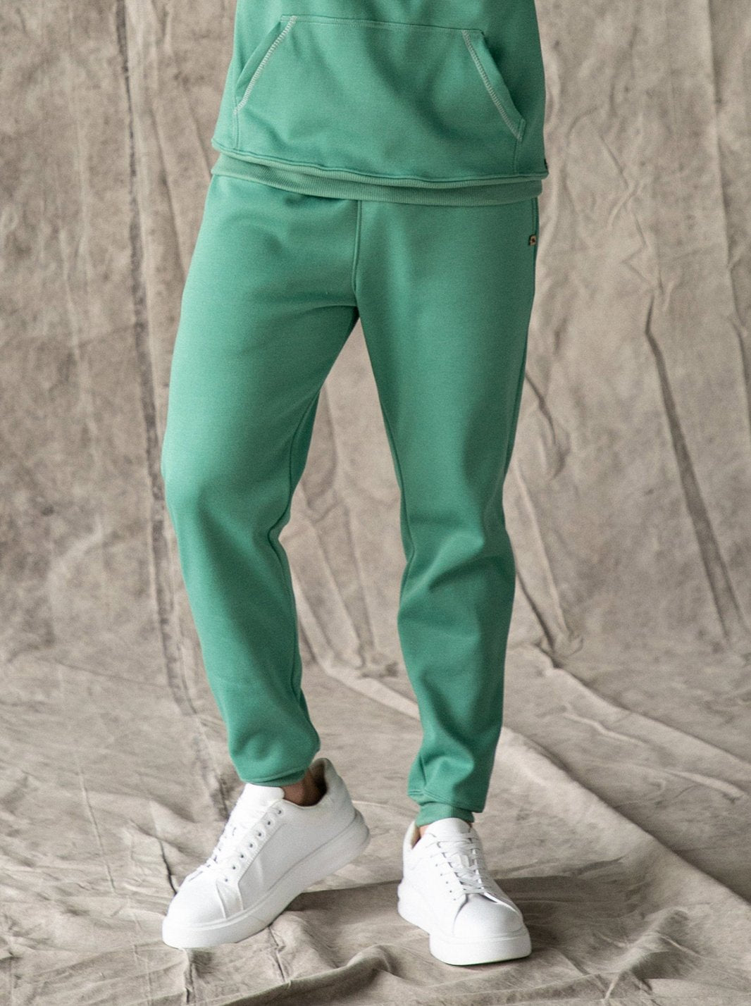 JOGGER CONFORT - CEDRO
