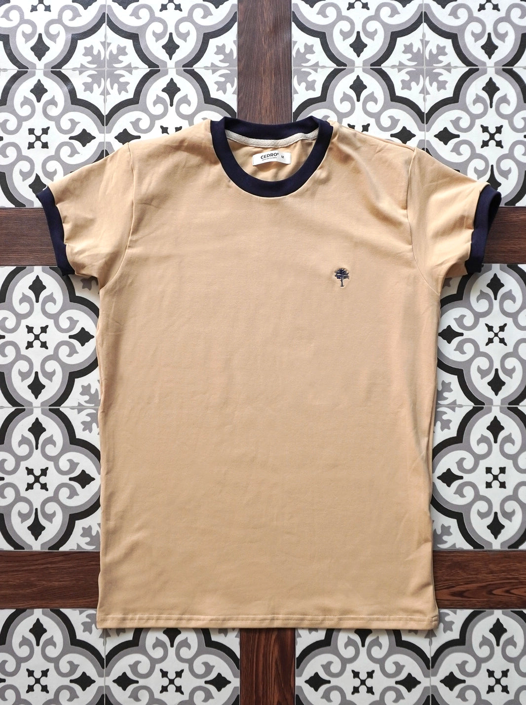 CAMISETA CEDRO COMBINADA | TACTO FRÍO