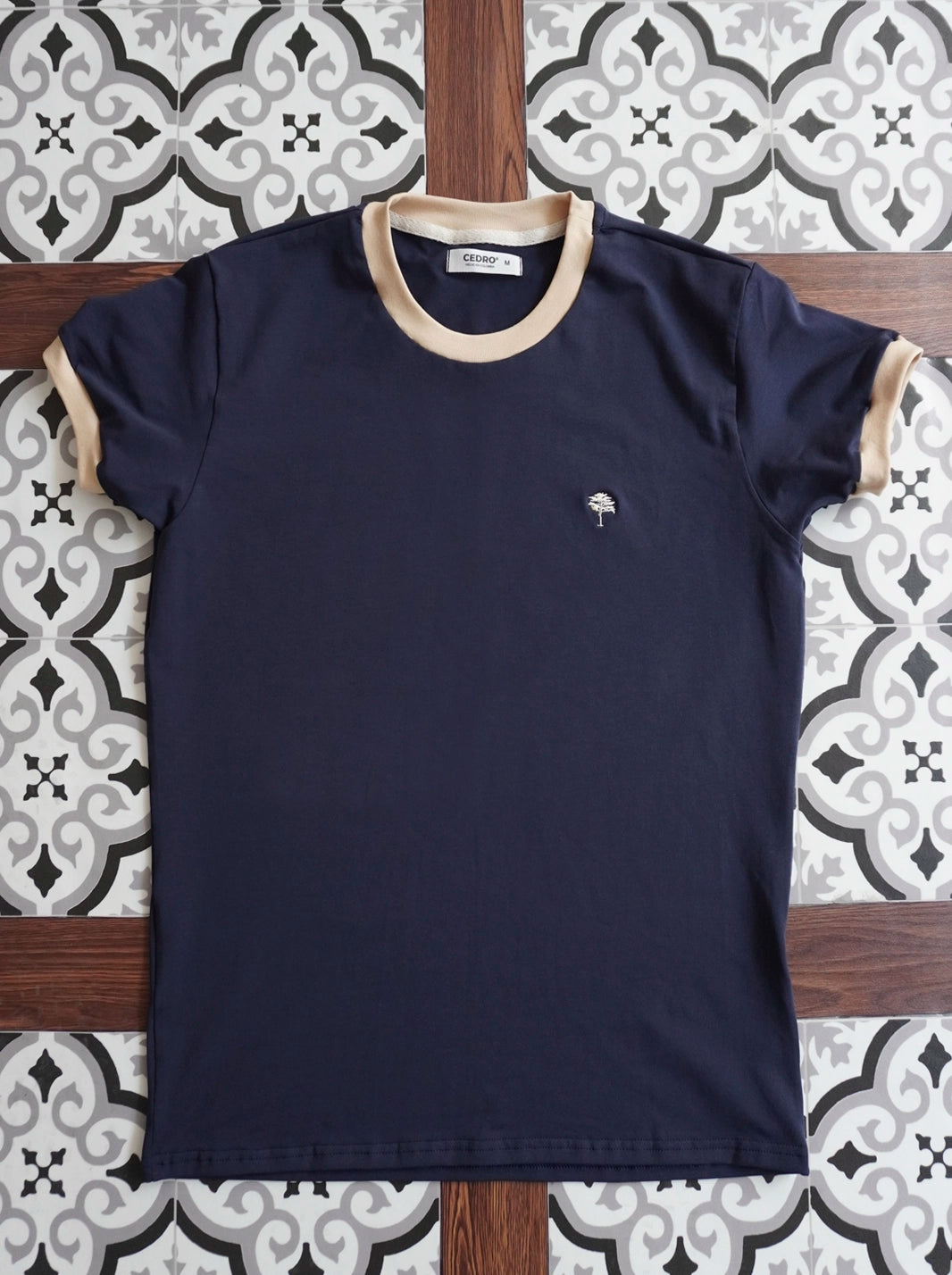 CAMISETA CEDRO COMBINADA | TACTO FRÍO