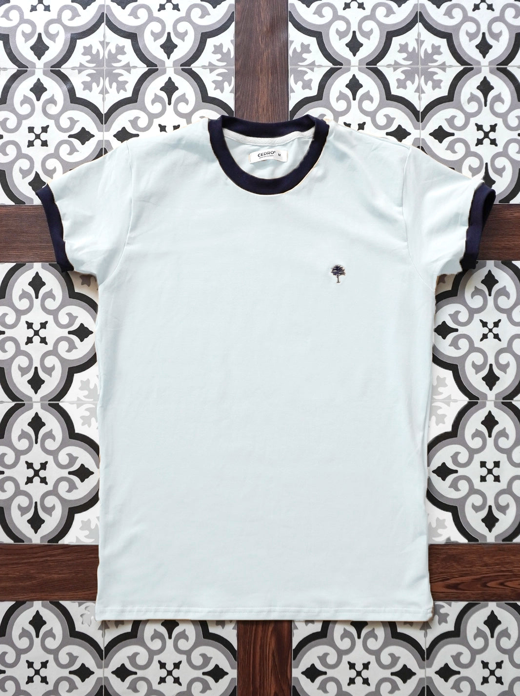 CAMISETA CEDRO COMBINADA | TACTO FRÍO