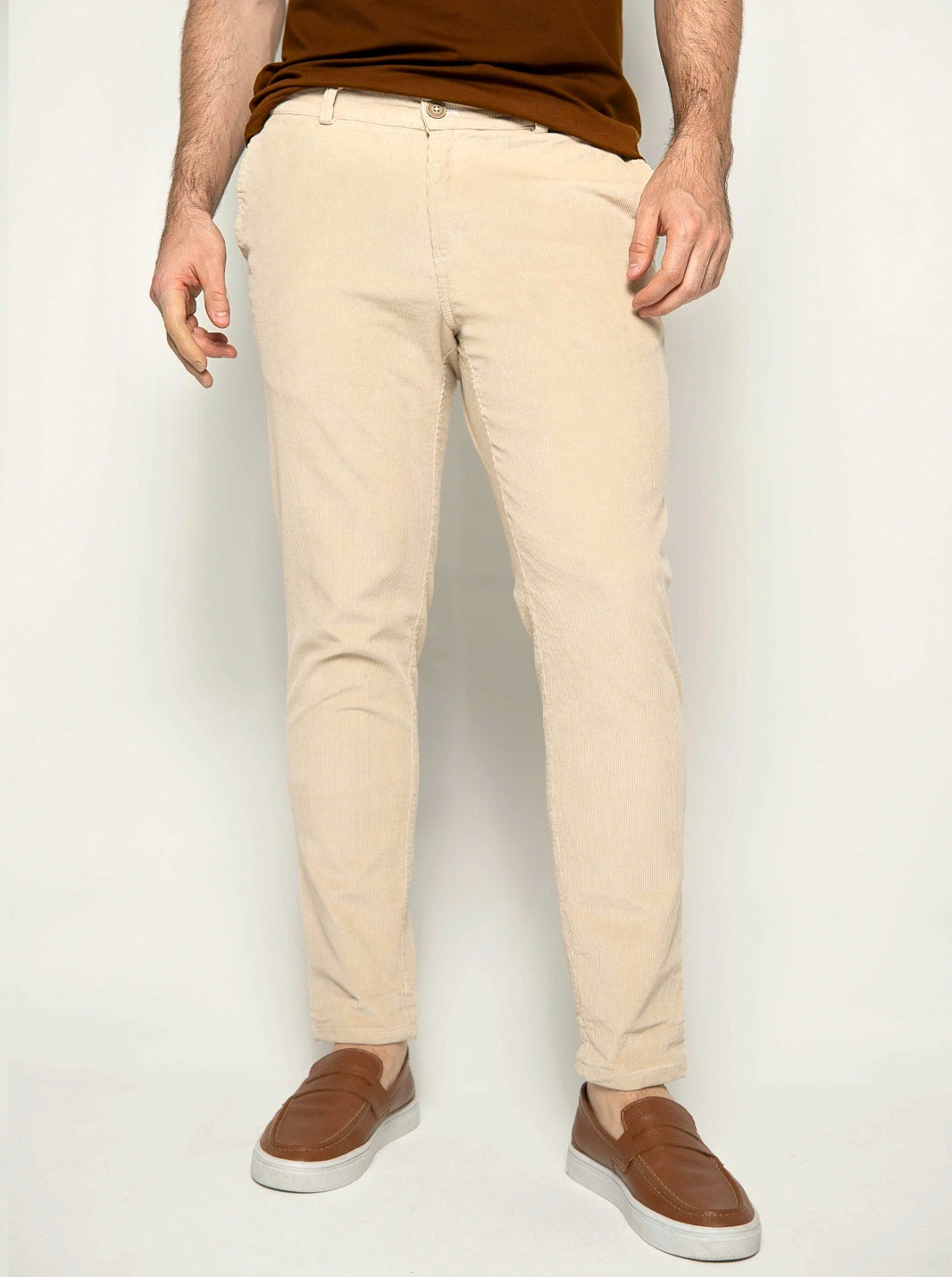 PANTALÓN CURDOROY SLIM FIT PRETINA NORMAL | HOMBRE