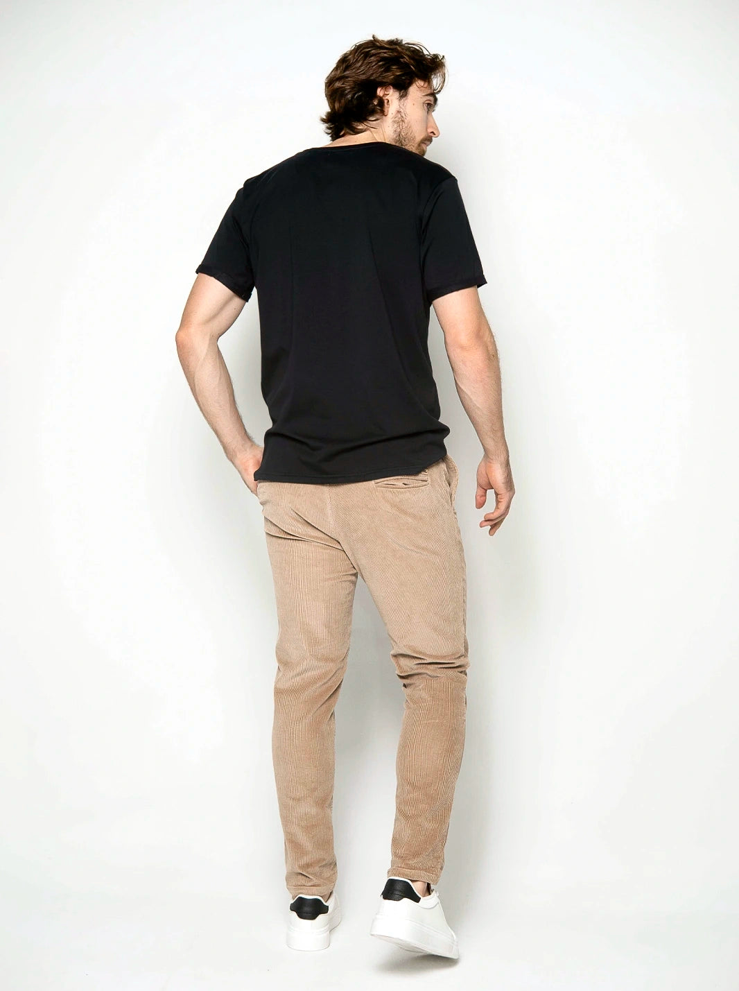 PANTALÓN CURDOROY SLIM FIT PRETINA NORMAL | HOMBRE