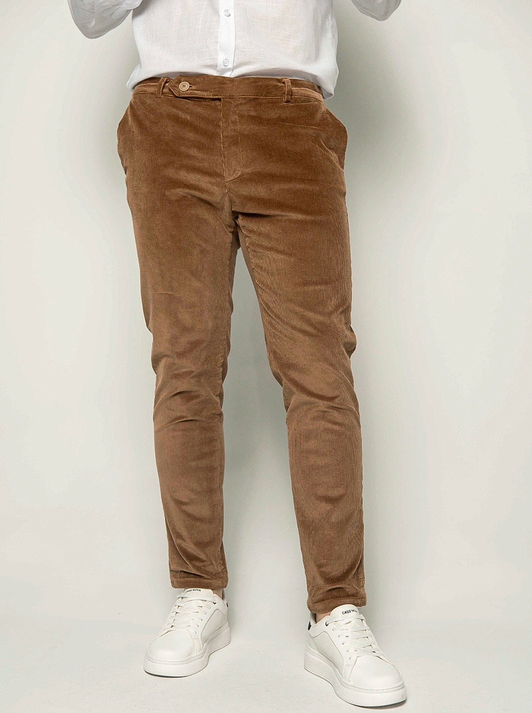 PANTALÓN DE PANA CON PRETINA CRUZADA | HOMBRE