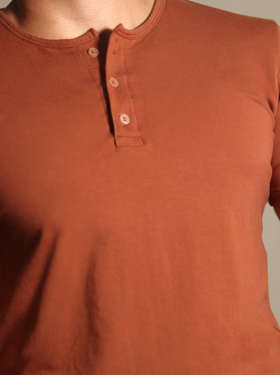 BUZO MANGA LARGA BOTONES FRONTALES